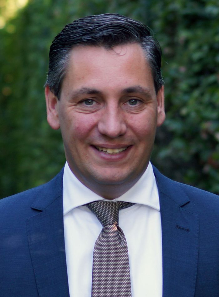 Jasper van Riel BCom